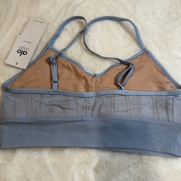 ALO Yoga Light Blue Sports Bra - Picture 4 of 4